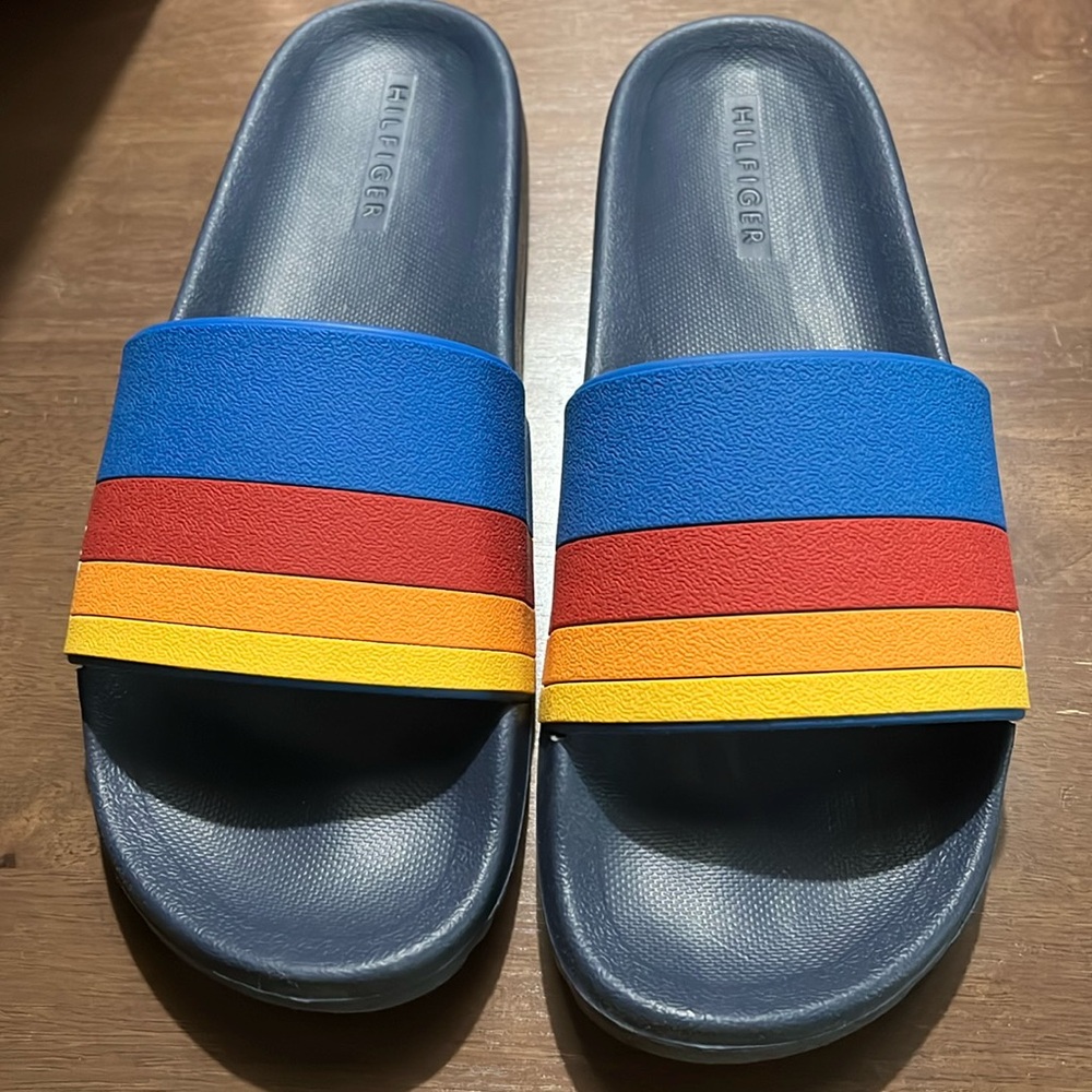 Tommy Hilfiger Slides!!!